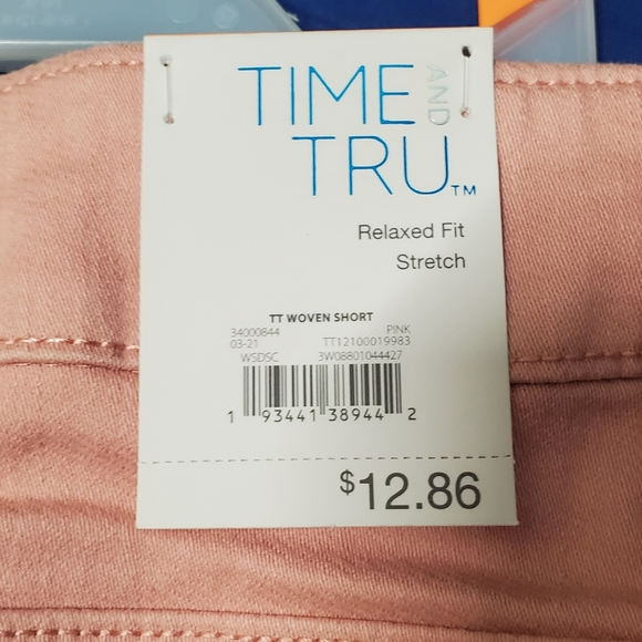 Pink women short size medium 8/10 - Picture 3 of 3